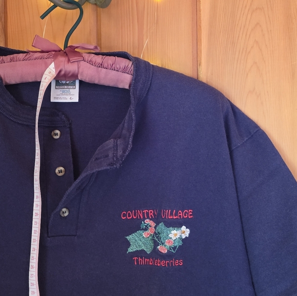 Vintage Thimbleberry Tee - Picture 3 of 3